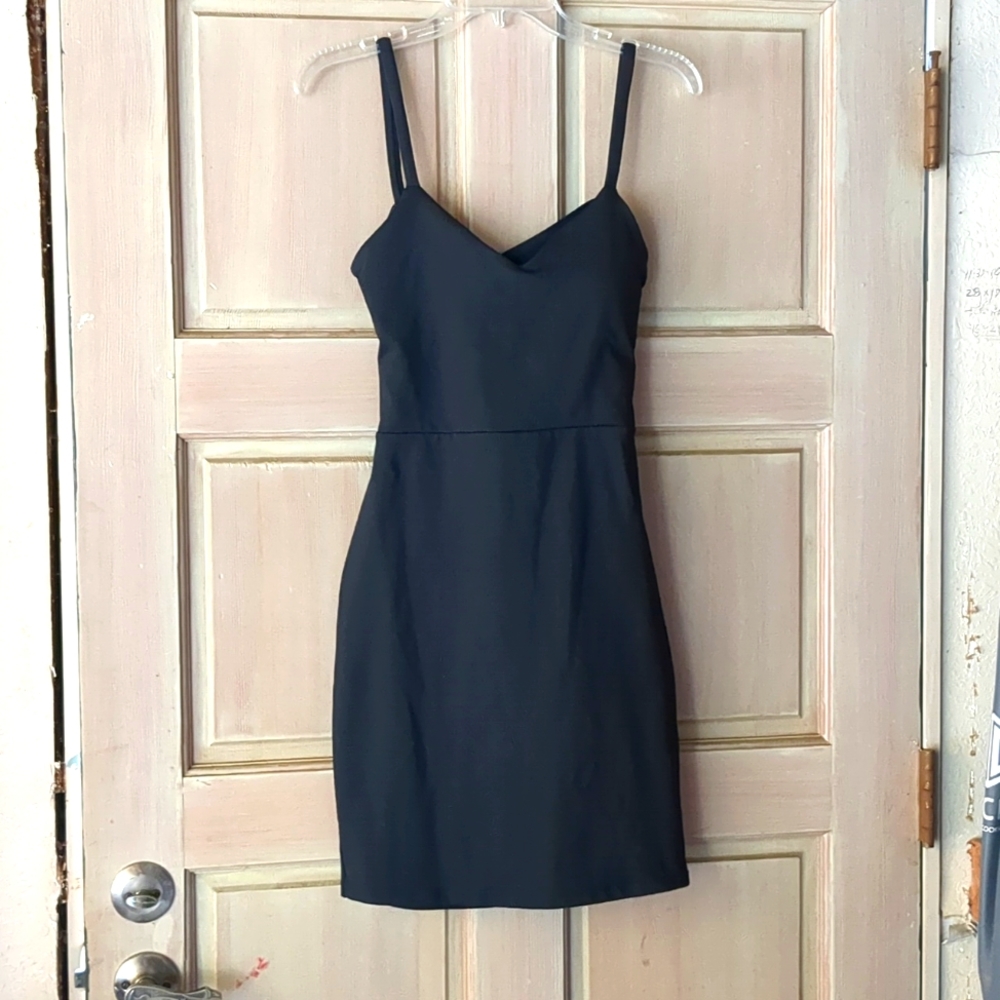 Fabletic's Little black dress